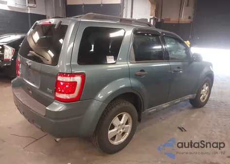 2011 Ford Escape Xlt из США, поврежденный, VIN 1FMCU9DG9BKB08987